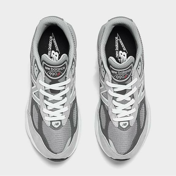New Balance Woman’s 990v6 - Picture 3 of 5